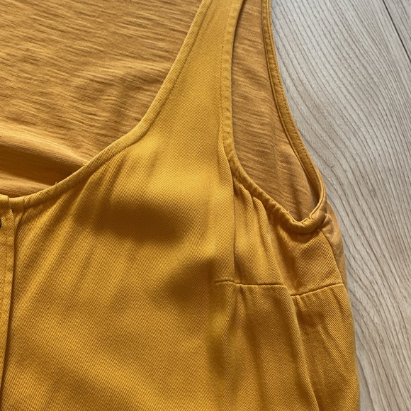 Universal thread button down tank. - Picture 5 of 6